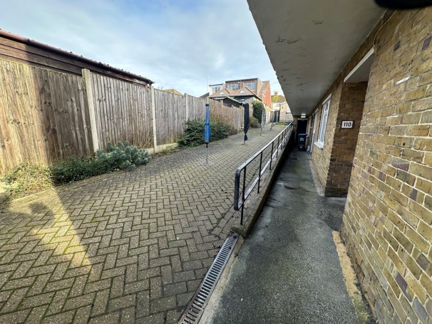 Images for Coleman Crescent, Ramsgate EAID:f7dad3ea73a210ef97482ecc254de312 BID:1